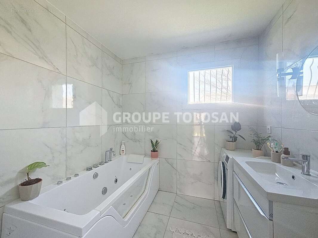 Maison à ESCALQUENS