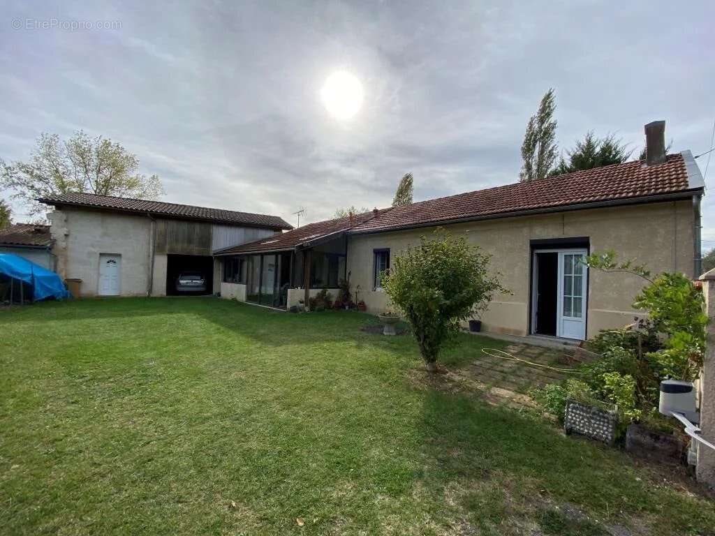 St christoly maison avec appartement sur + d'un hectare - photo 3