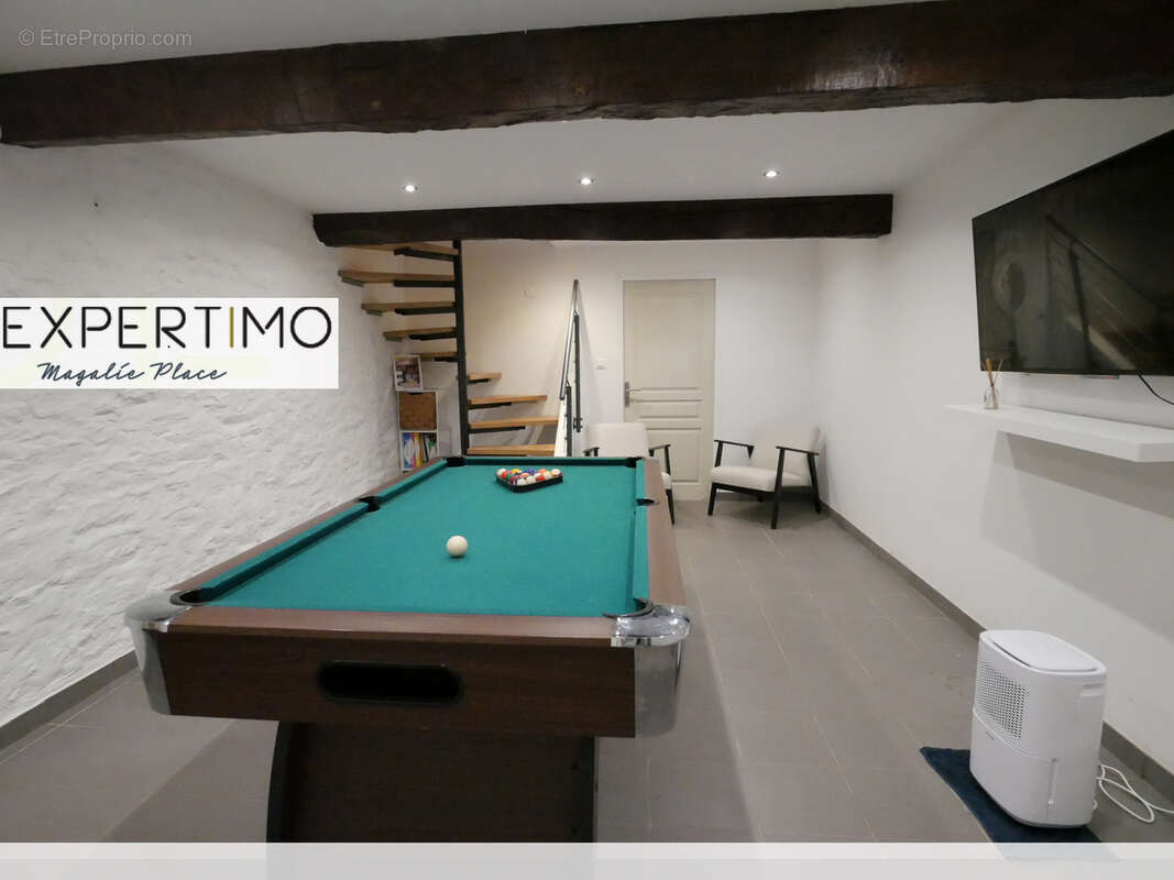 CHARMANTE et GRANDE maison de village en pierres de 90m2 avec terrasse et dépendances - photo 9
