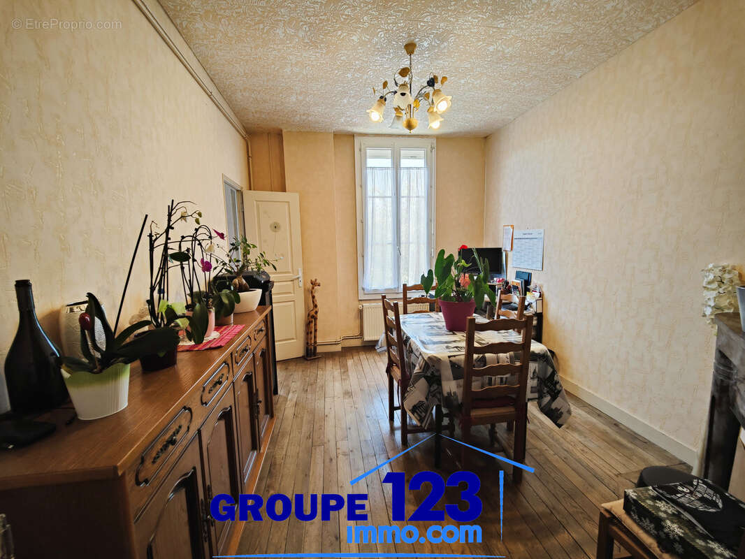 Un bien atypique avec vue sur l’Yonne et de multiples possibilités - photo 7