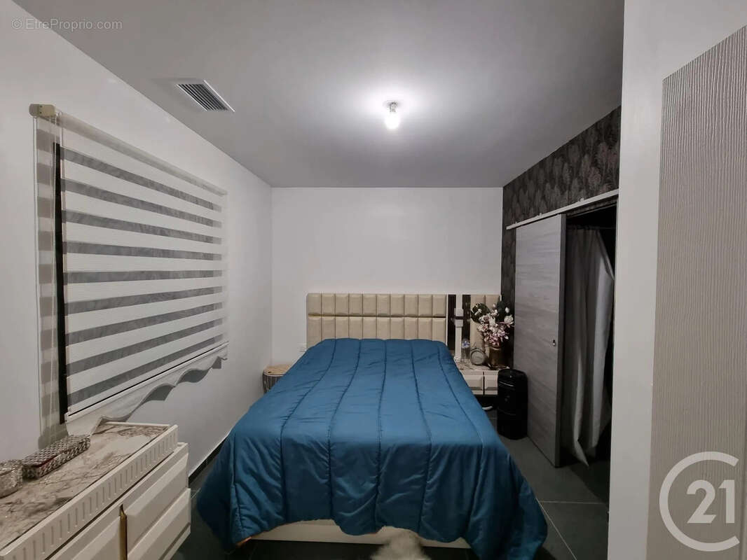 Maison à SAINTE-COLOMBE-EN-BRUILHOIS