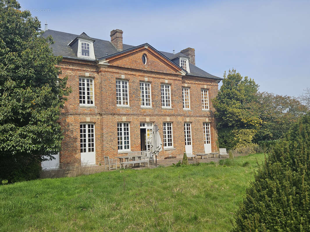 Maison à CORMEILLES
