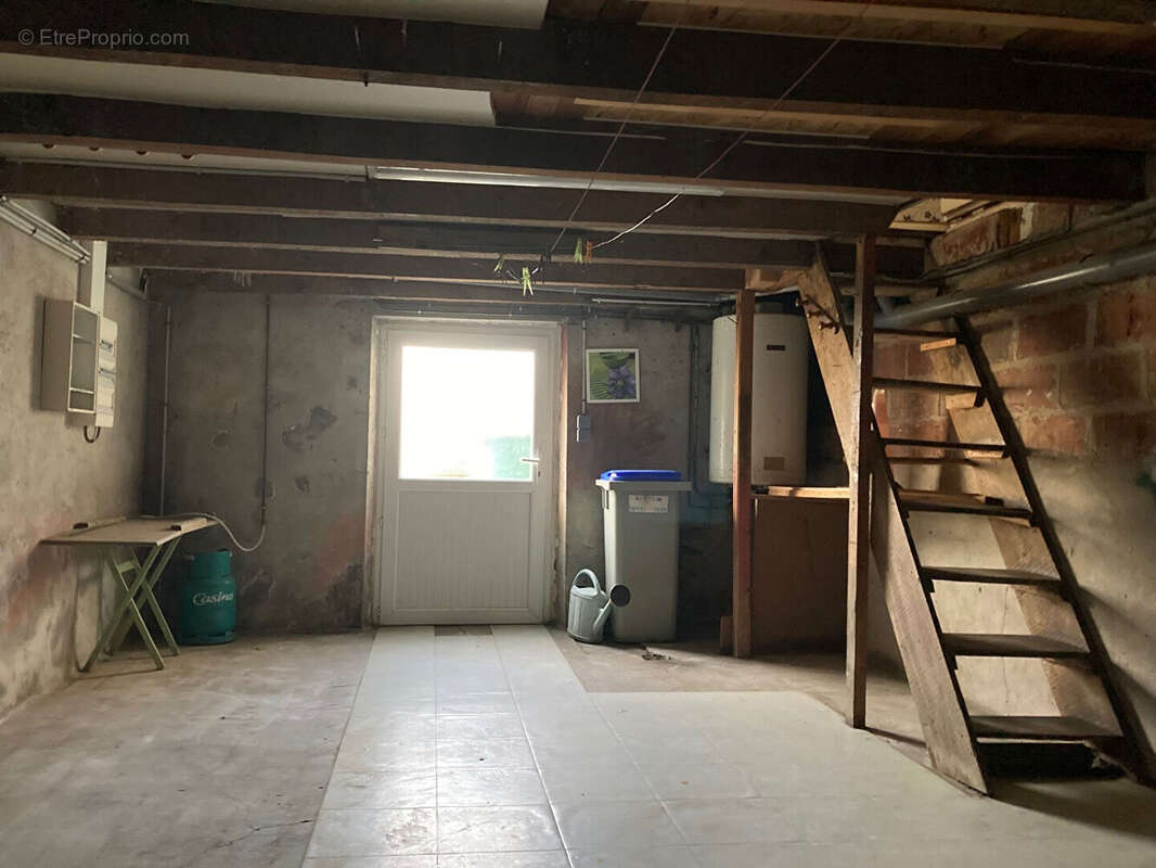 Maison à DONVILLE-LES-BAINS