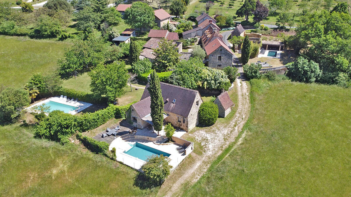 Propriété de gîtes Coly Saint Amand 18 pièce(s) 403 m2 - photo 18