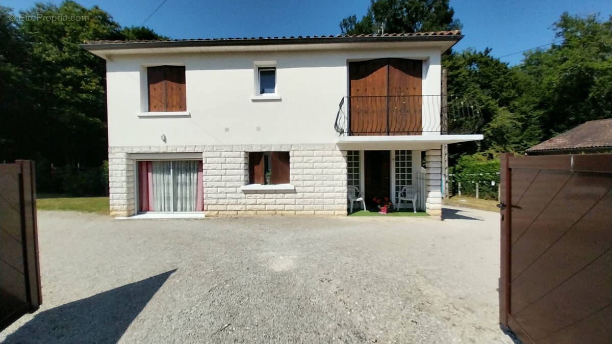 Maison à ANNESSE-ET-BEAULIEU