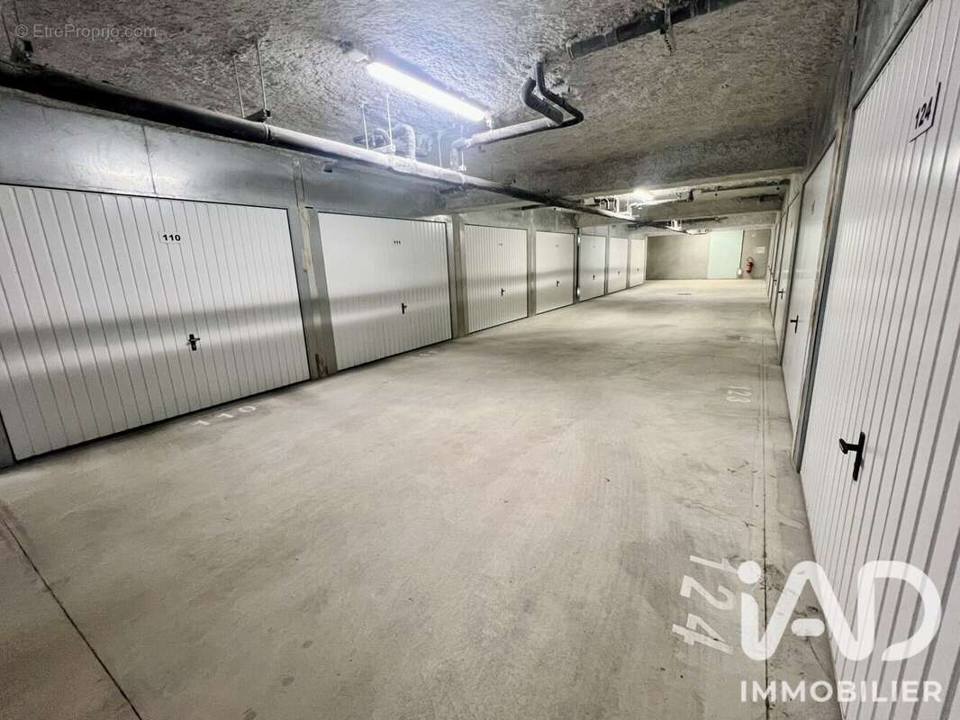 Parking 25 m² à La Rochelle  - photo 8