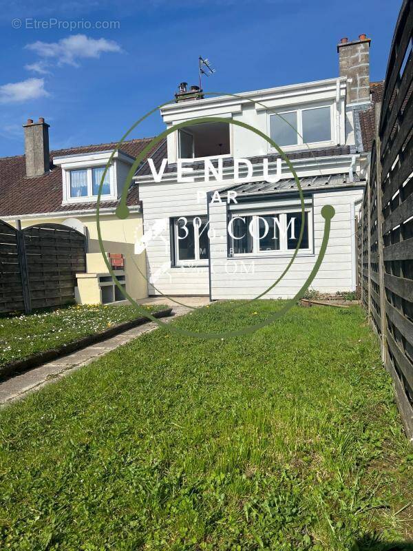 Maison à SAINT-ETIENNE-AU-MONT