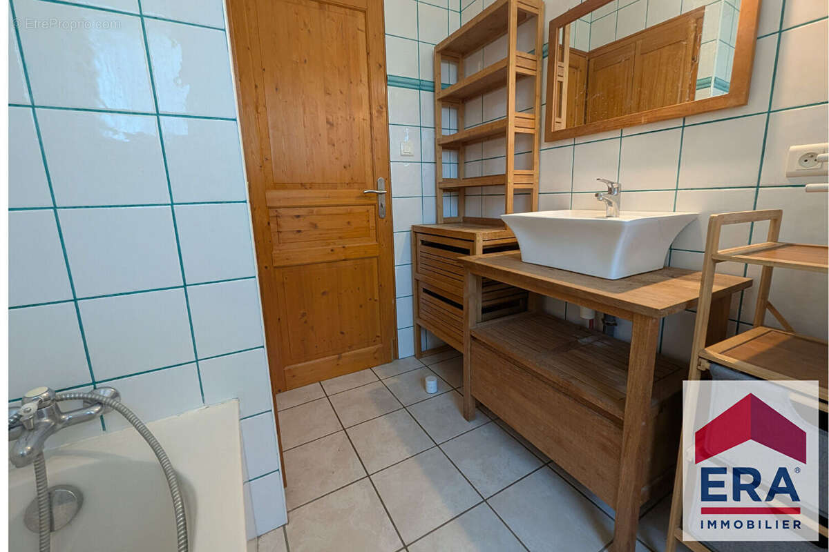 Appartement à PIERRELATTE