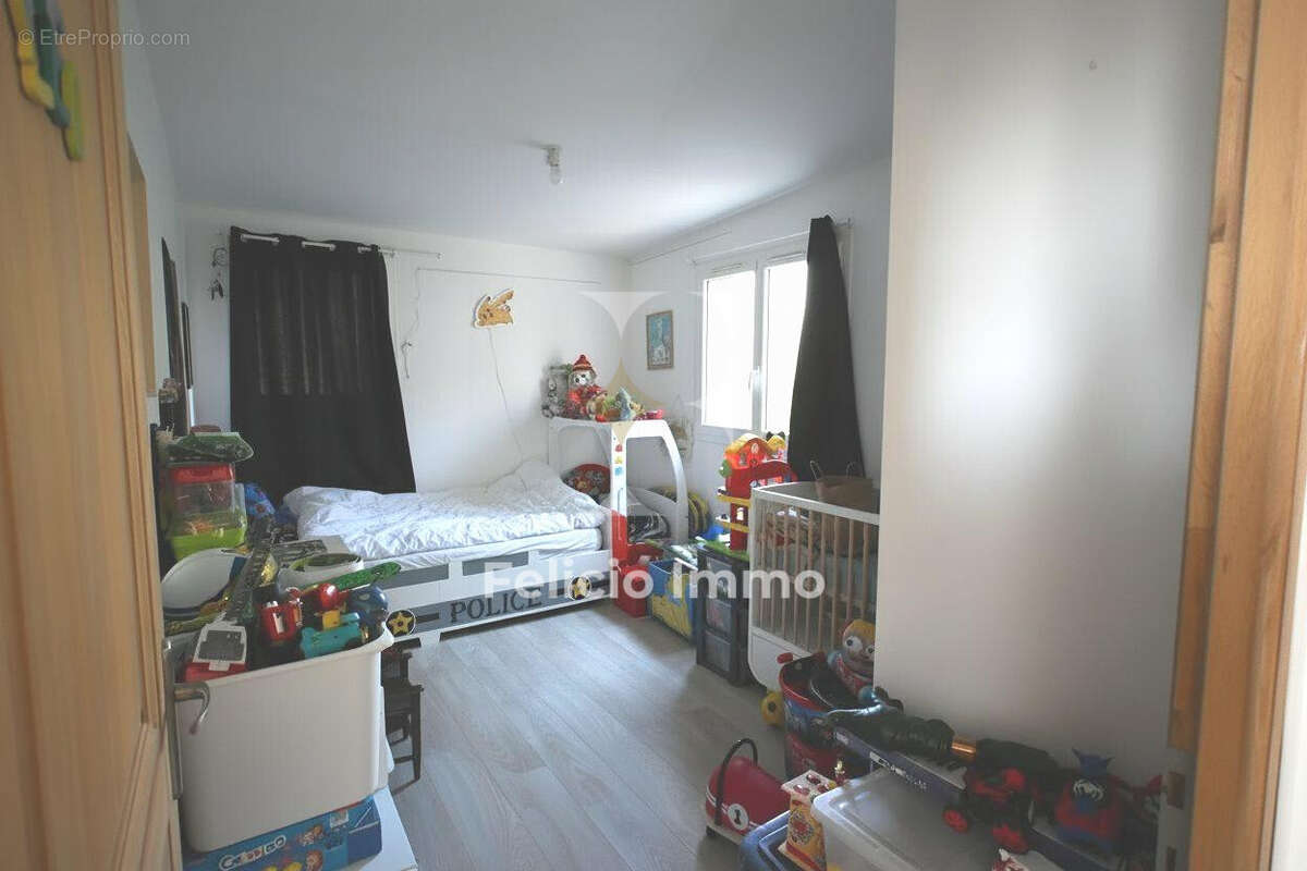 Appartement 81 m² à Saint-Vallier-De-Thiey  - photo 5