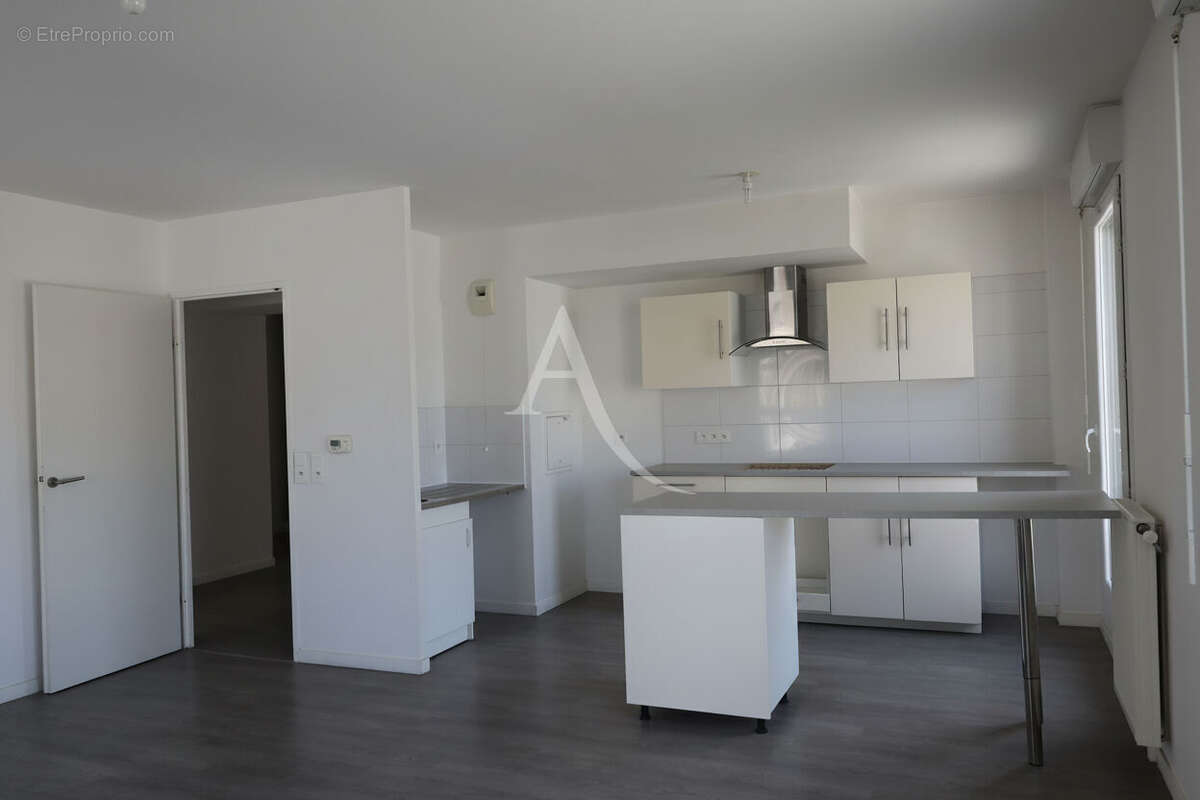 Appartement Romainville 5 pièce(s) 100 m2 - photo 3