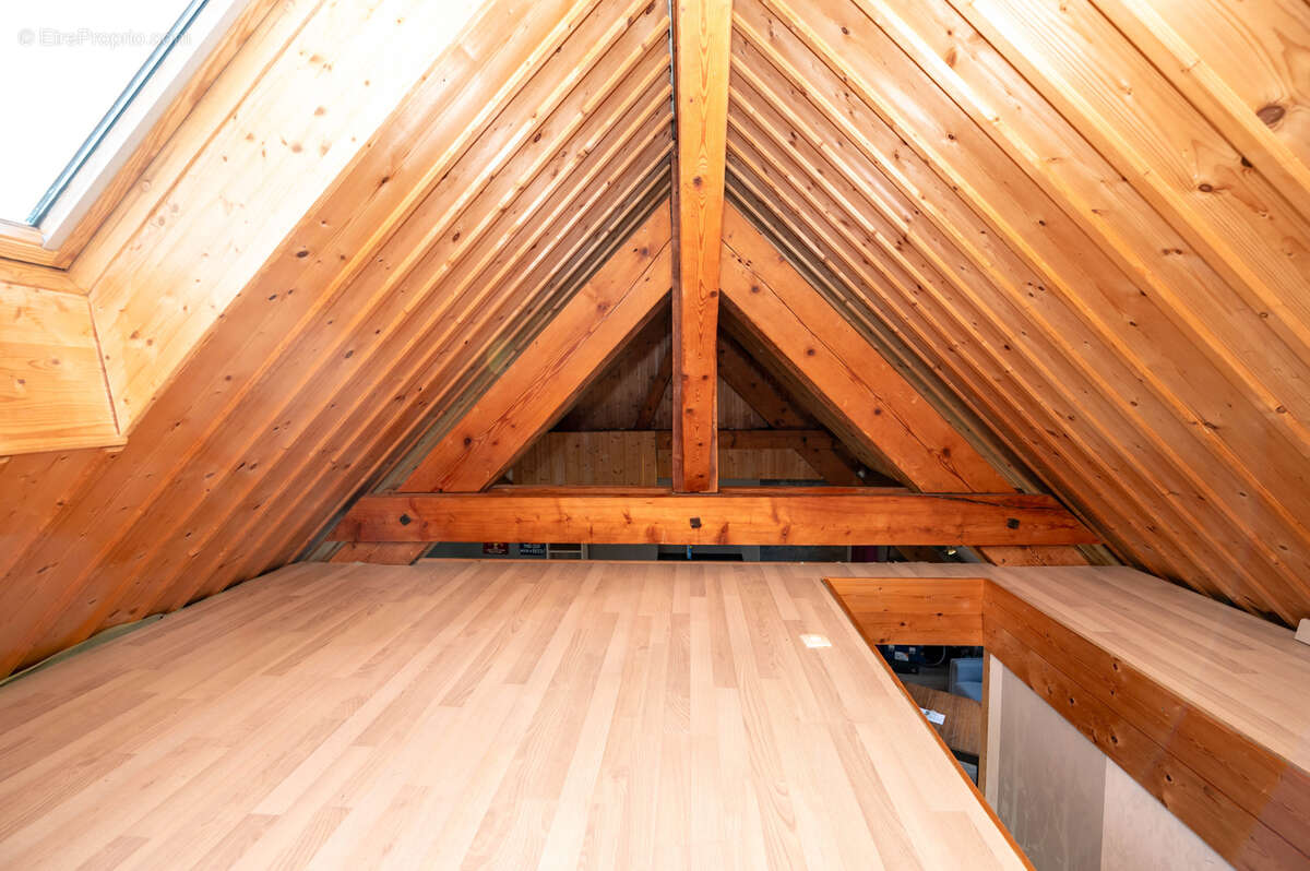 Appartement à LONGEVILLES-MONT-D&#039;OR