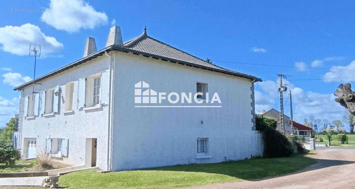 Maison à LE POIRE-SUR-VIE