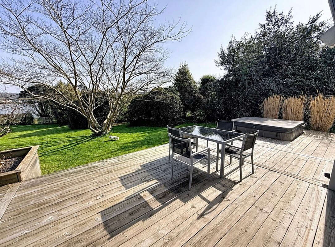 Maison à LE RELECQ-KERHUON