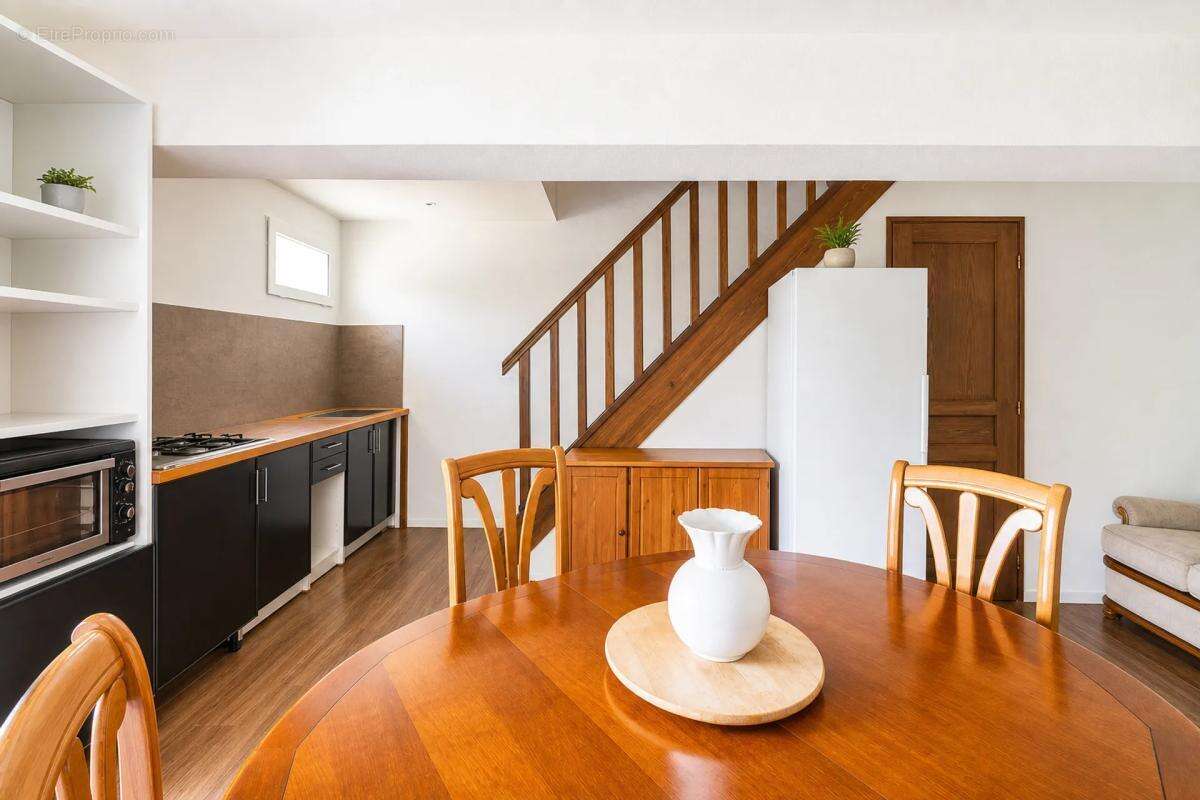 Ancien corps de ferme divisé en 3 logements indépendants ! - photo 10