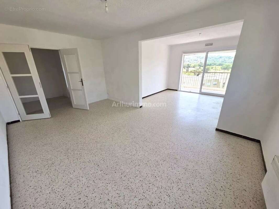 Vente Appartement Draguignan(83300) 185 000ï¿œ - photo 3