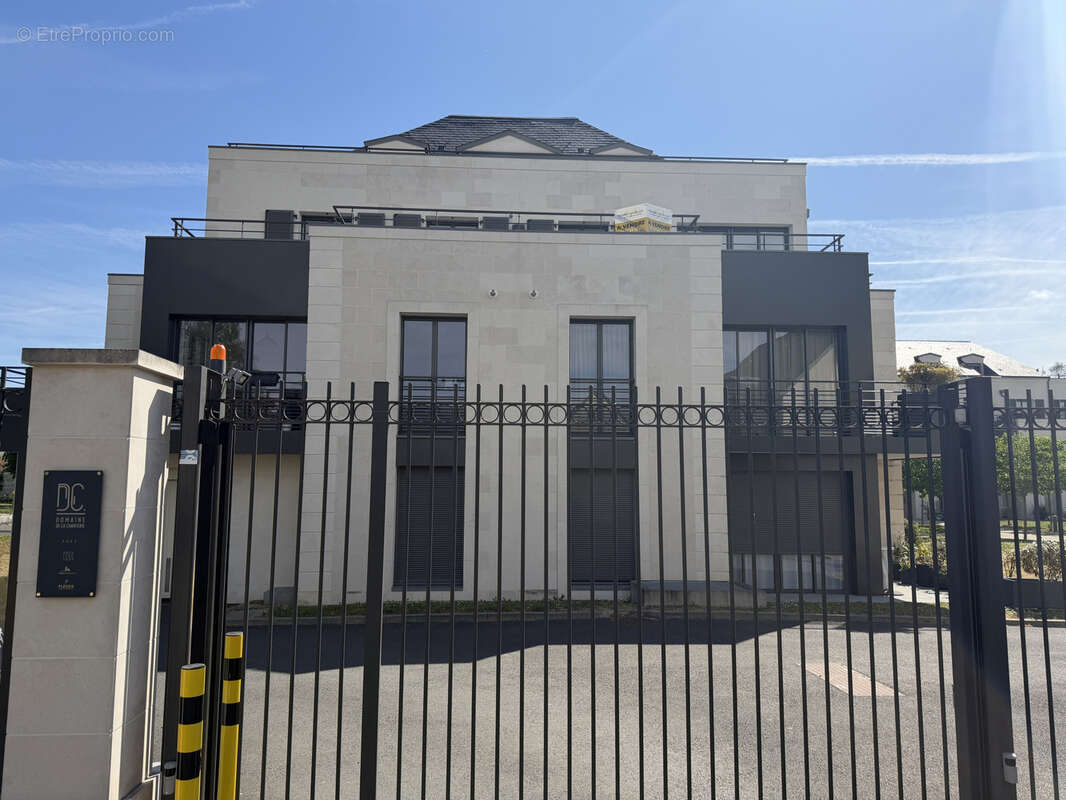 Appartement à SAINT-CYR-SUR-LOIRE