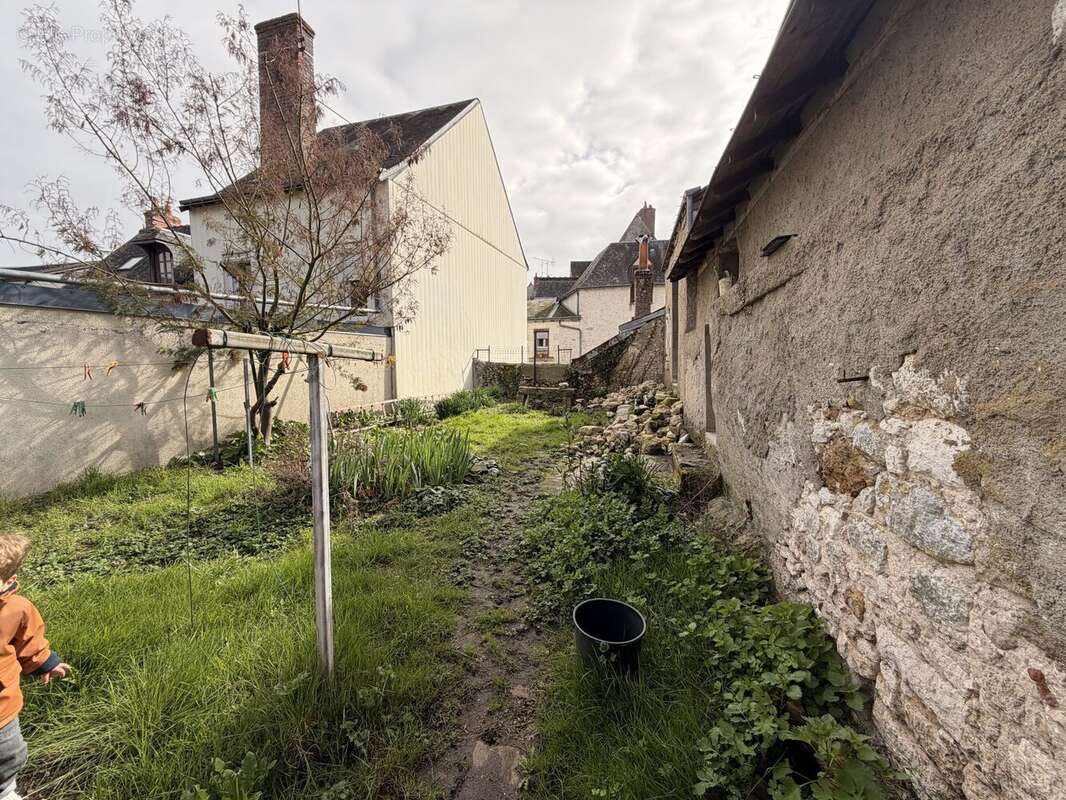 Maison à MONTS