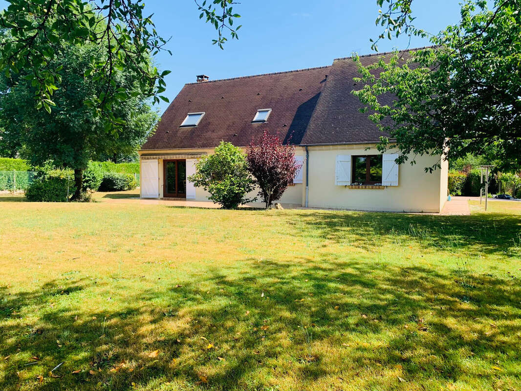 Maison à CHEROY