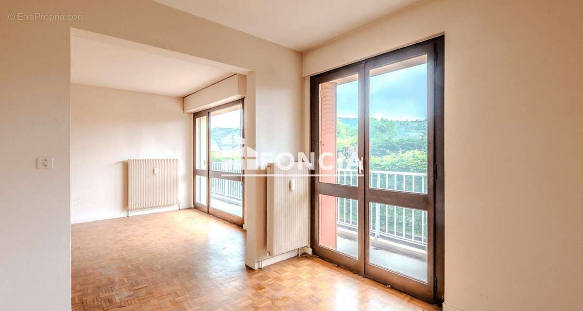 Appartement à DOUVAINE