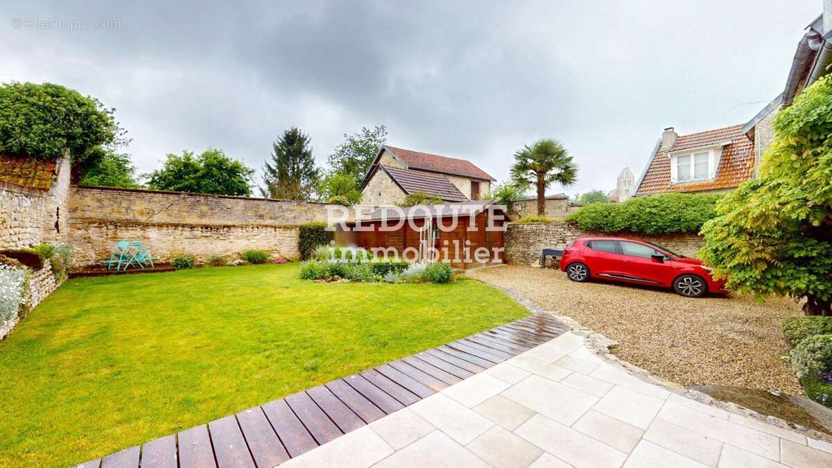 Maison à COURVILLE