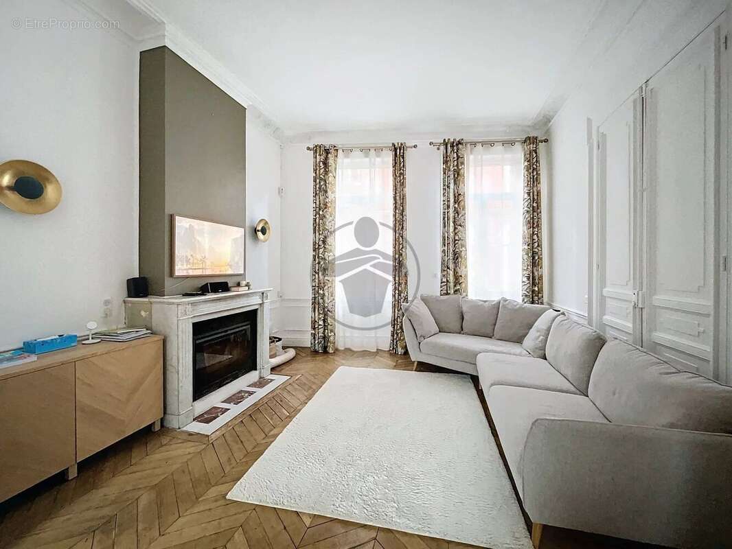 Maison à SAINT-QUENTIN