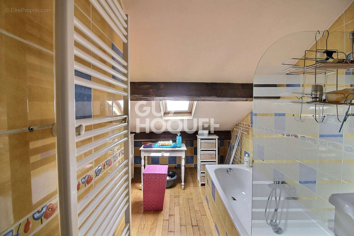 Appartement à PUTEAUX