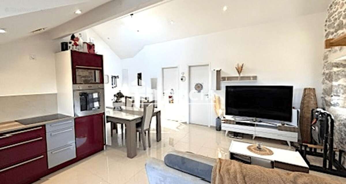 Maison à SCIEZ