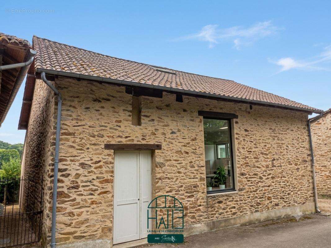 Maison 137 m² à Dournazac  - photo 6