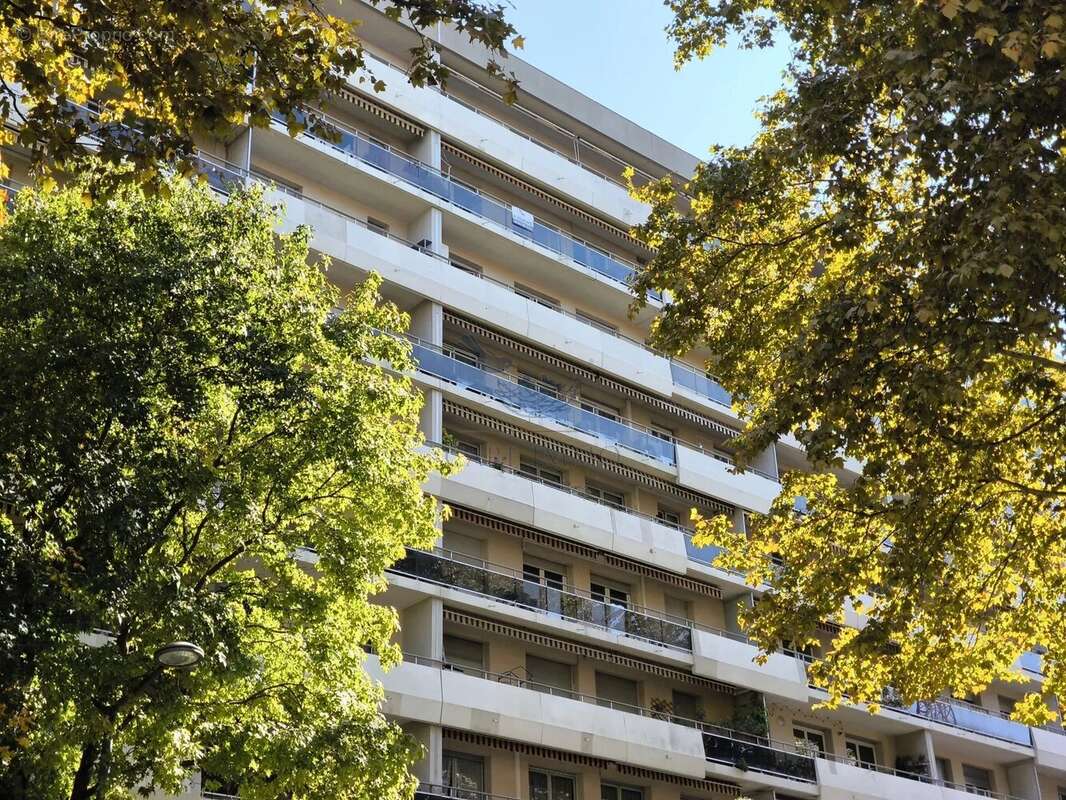 Appartement à LYON-6E