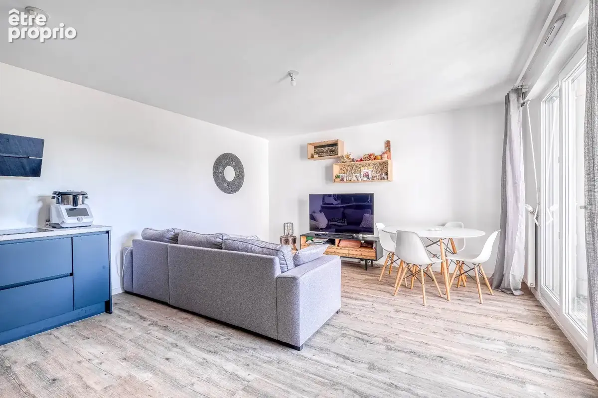 Christophe Michaudelle Capifrance, vous propose à MEAUX, appartement récent (2020) 2 pièces 50 m² avec son balcon et sa place de - photo 2