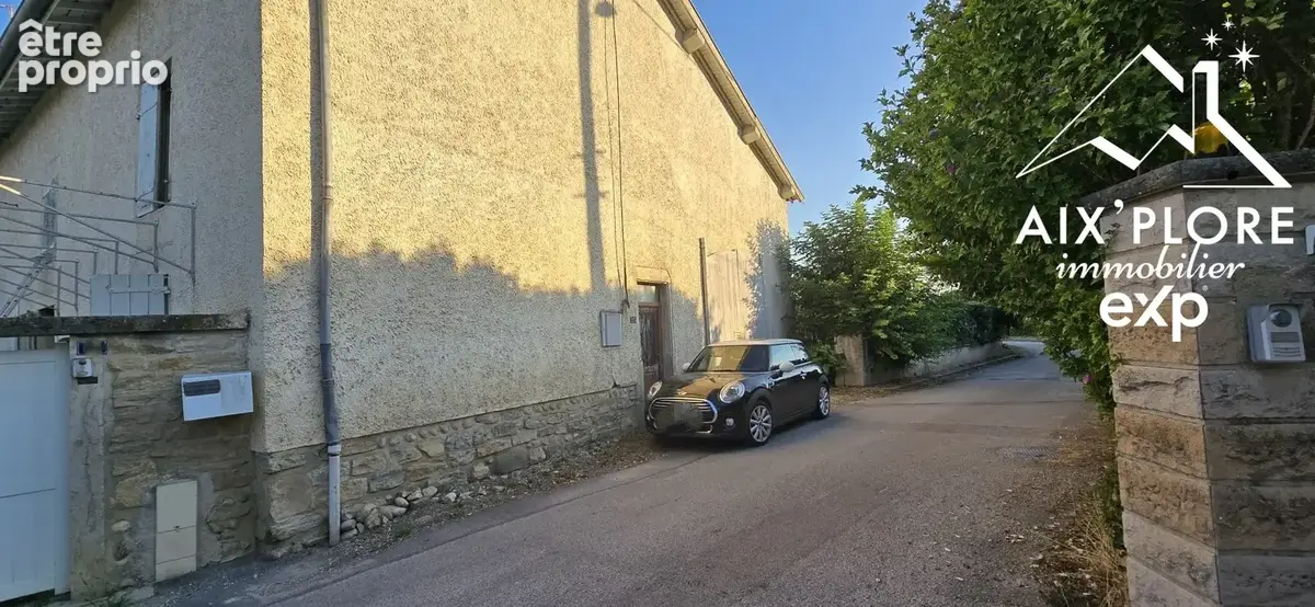 Maison à CHAVANOZ