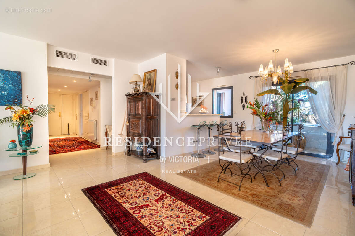 Appartement à HYERES