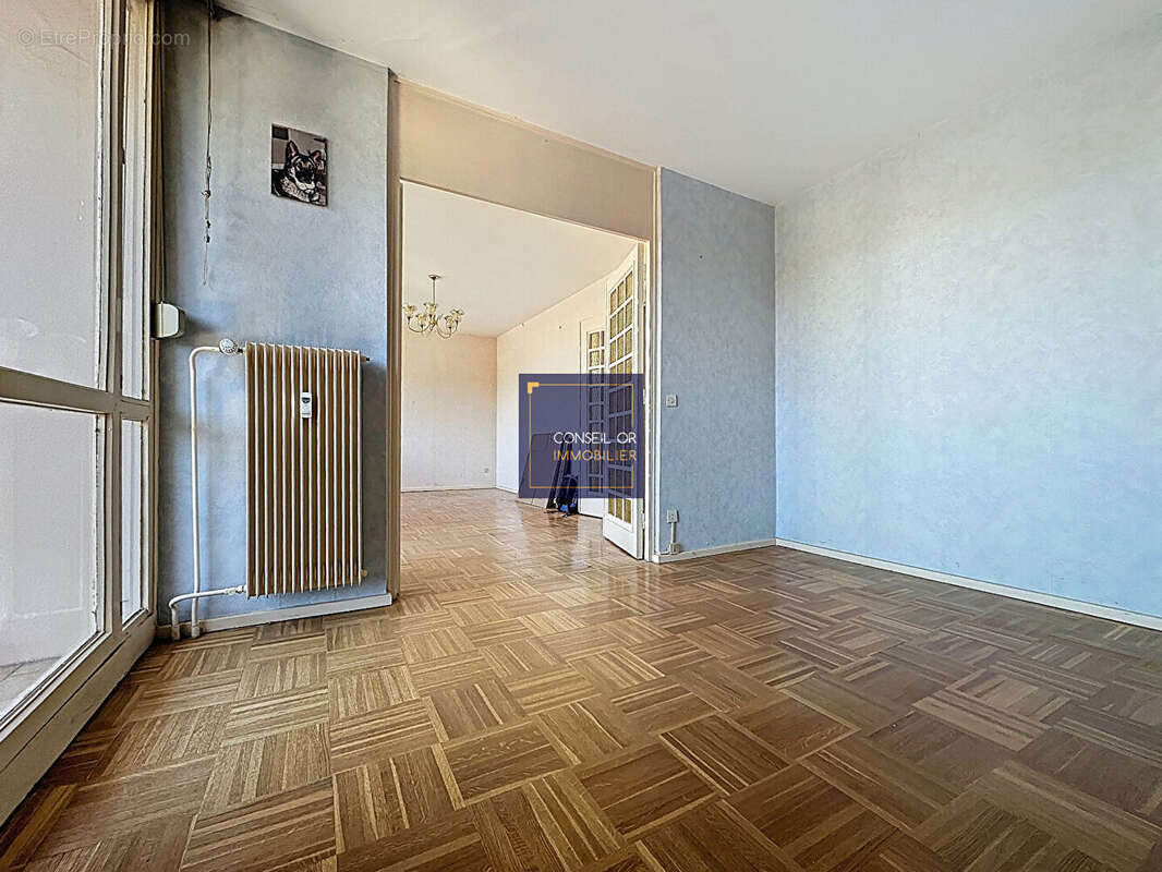 Appartement à OULLINS