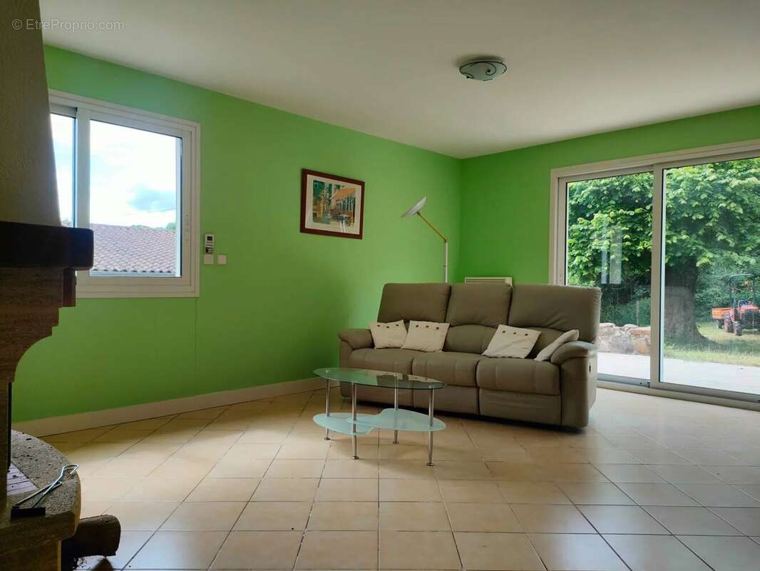Appartement à VAYRES