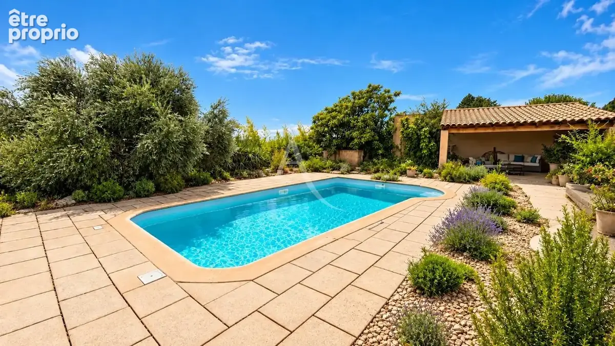 Villa de 122.23m2 avec terrasse piscine et garage au calme à cruis - photo 2