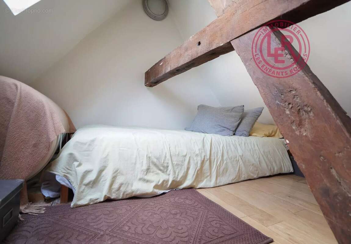 Appartement à PARIS-3E