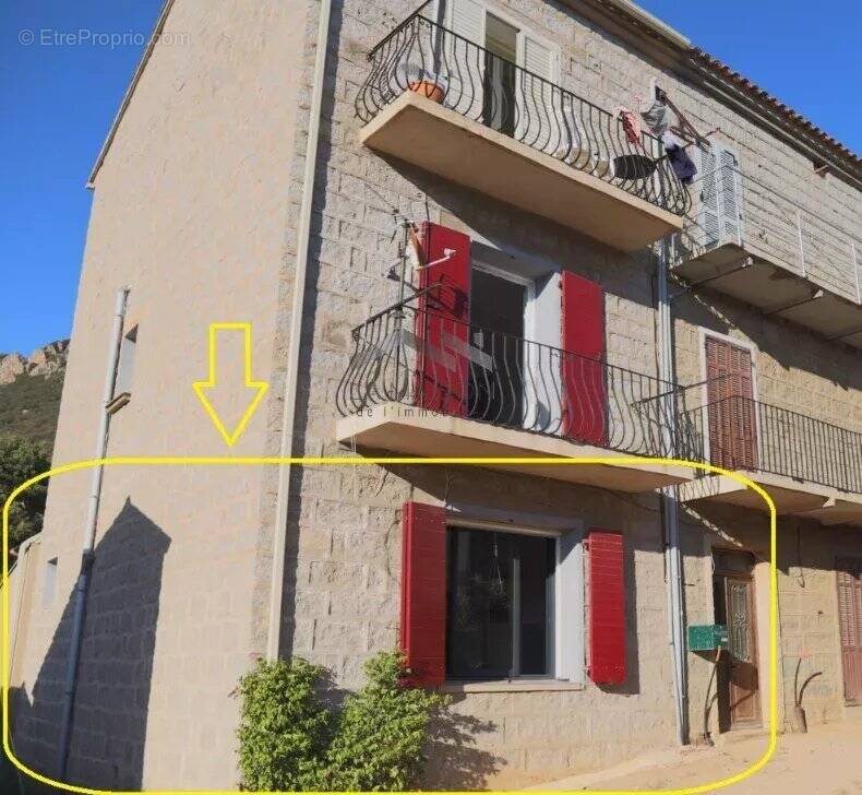 Appartement à MONACIA-D'AULLENE