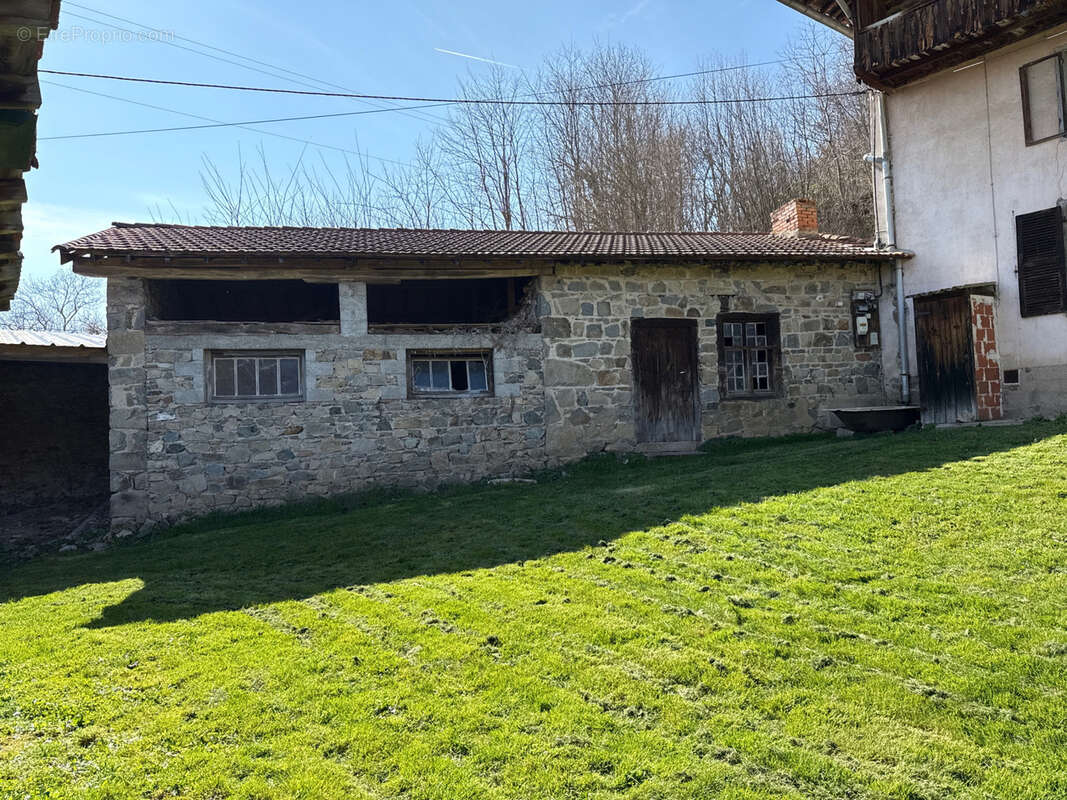 Maison à SAINT-MARTIN-LA-SAUVETE