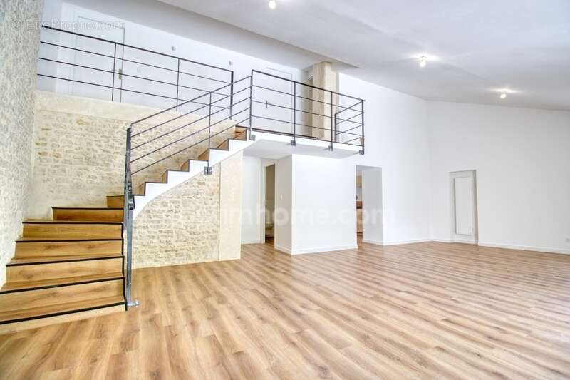Maison à MORAGNE