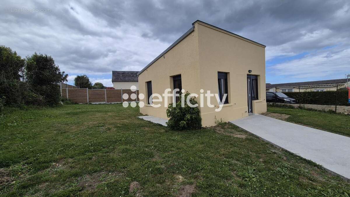 Maison 37 m² à Saint-Come-De-Fresne  - photo 10