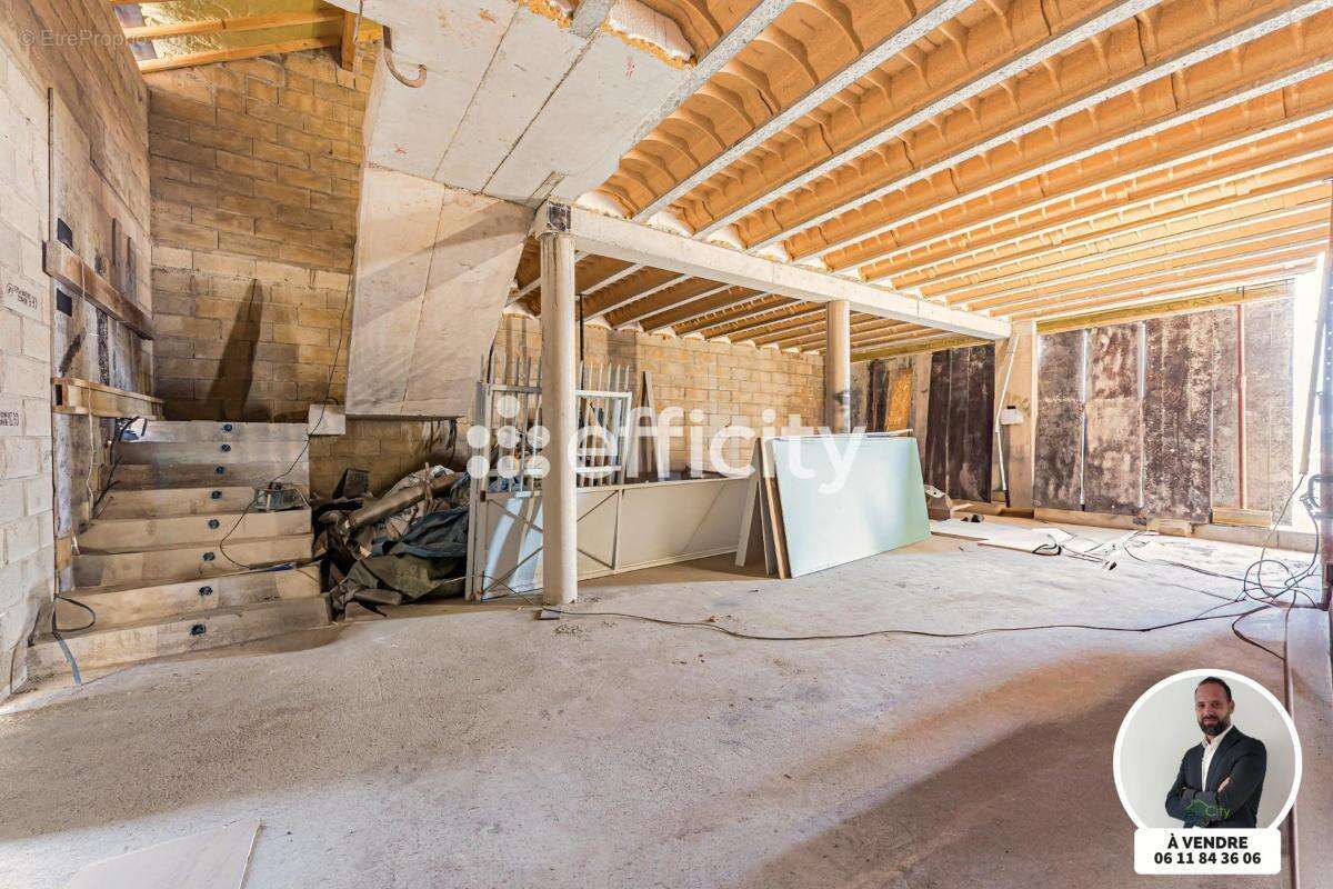 Maison à VILLENEUVE-SAINT-GEORGES