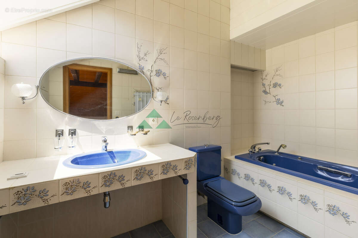 Rare : Maison authentique de 233m2 - photo 8