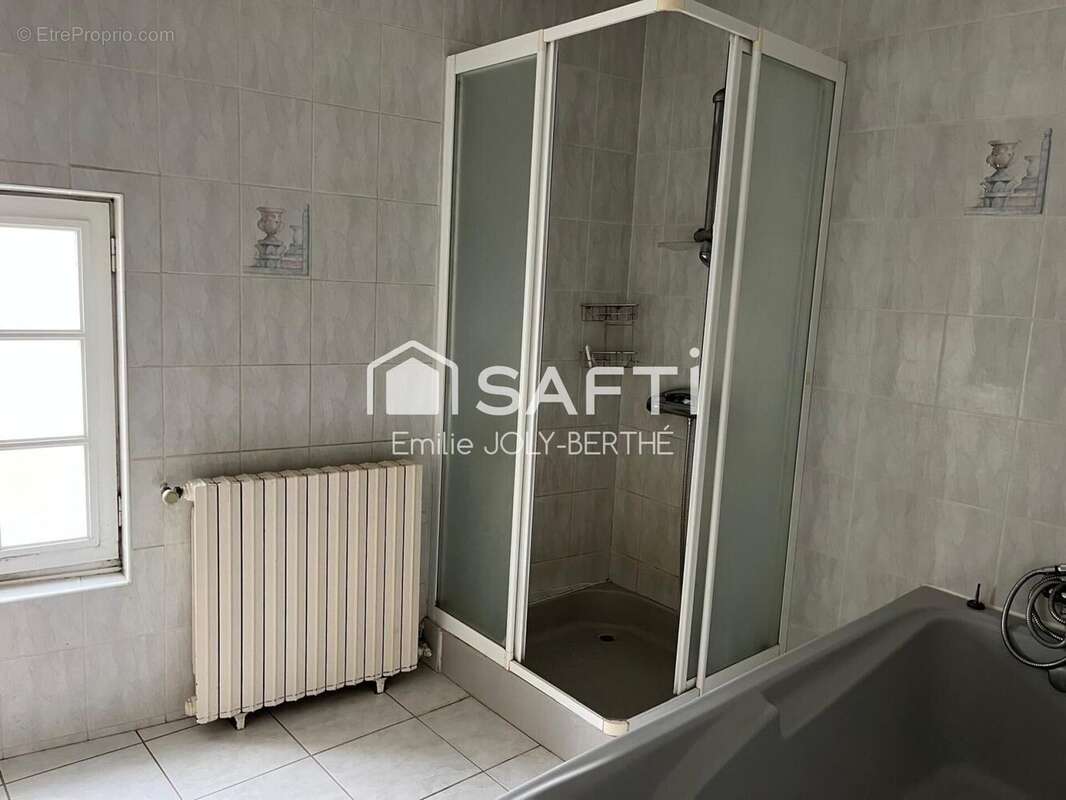 Photo 6 - Maison à SAULGES