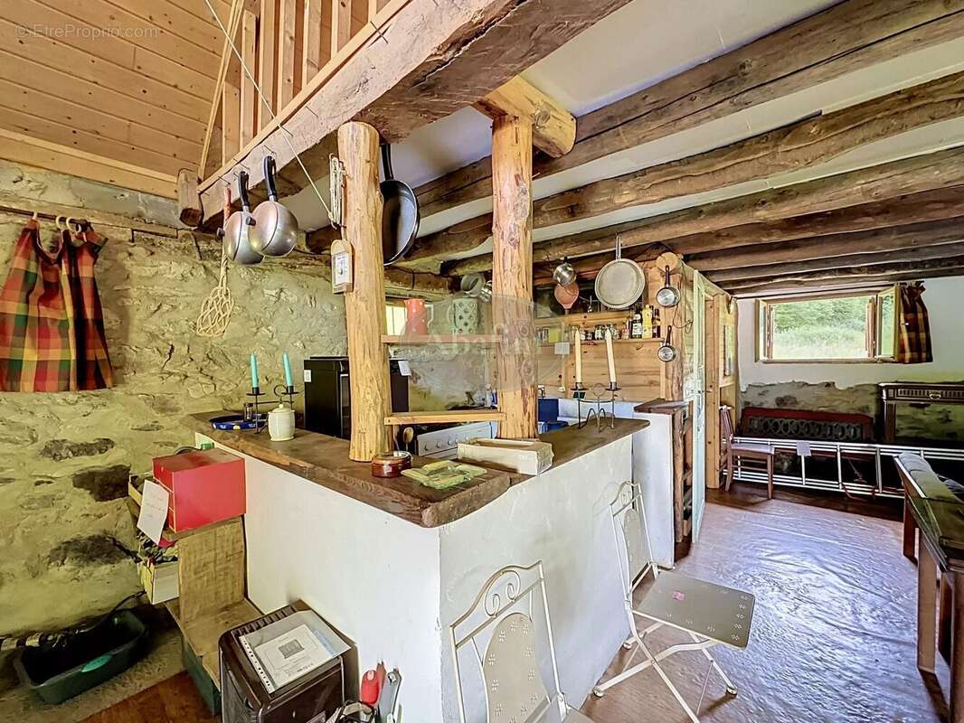 Maison à CAMPAN