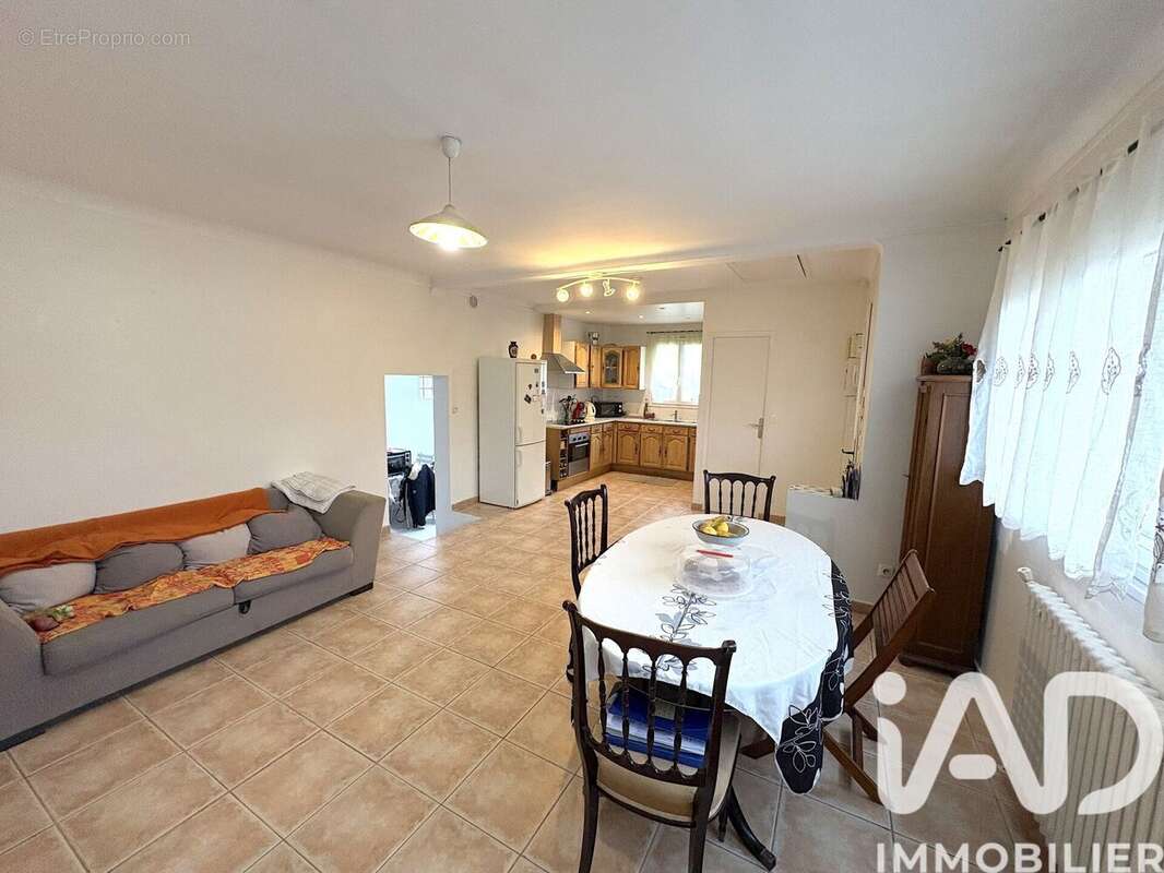 Photo 2 - Maison à LIVRY-GARGAN