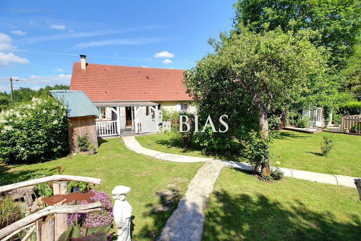 Maison à FORGES-LES-EAUX