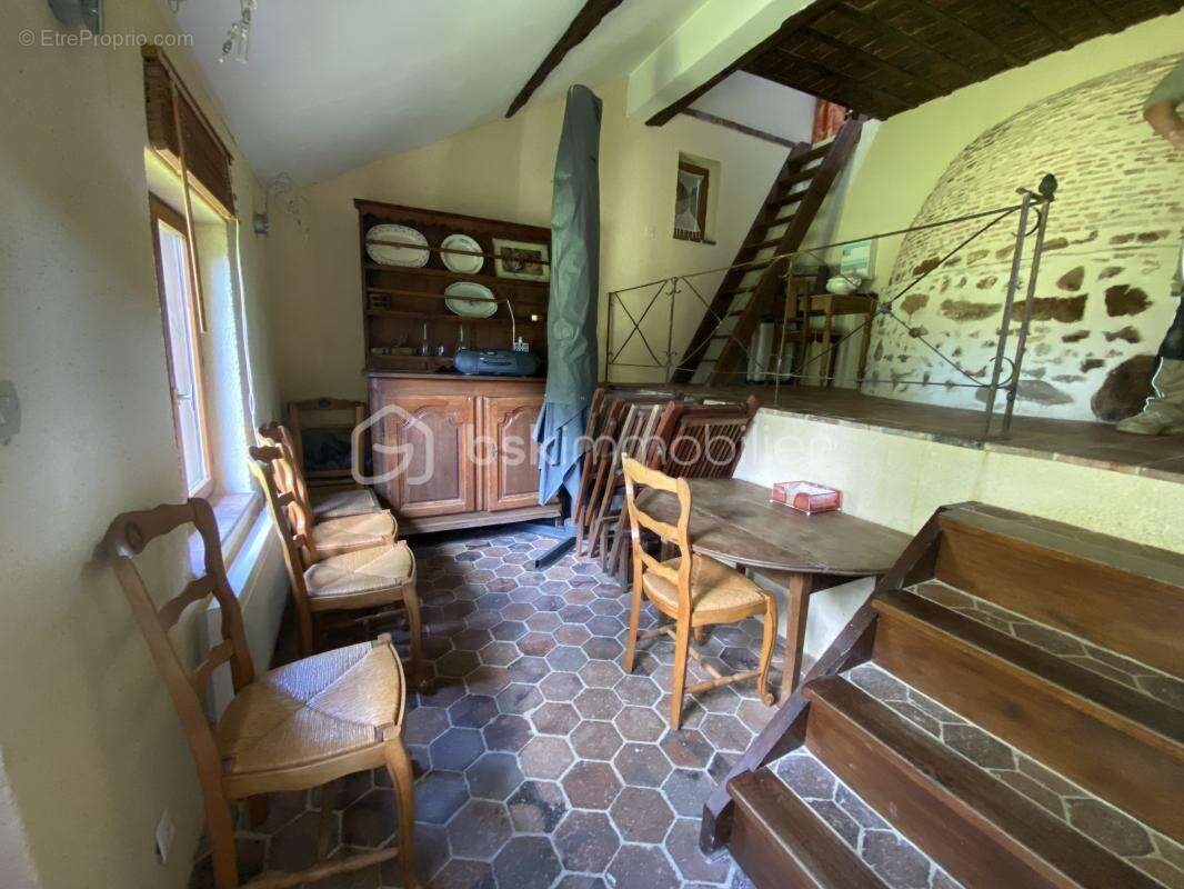 Maison à SAINT-OUEN-D'ATTEZ