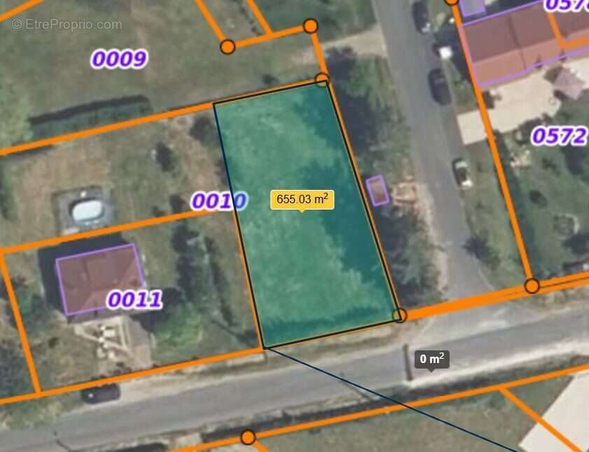 Terrain à SAINT-GONDON