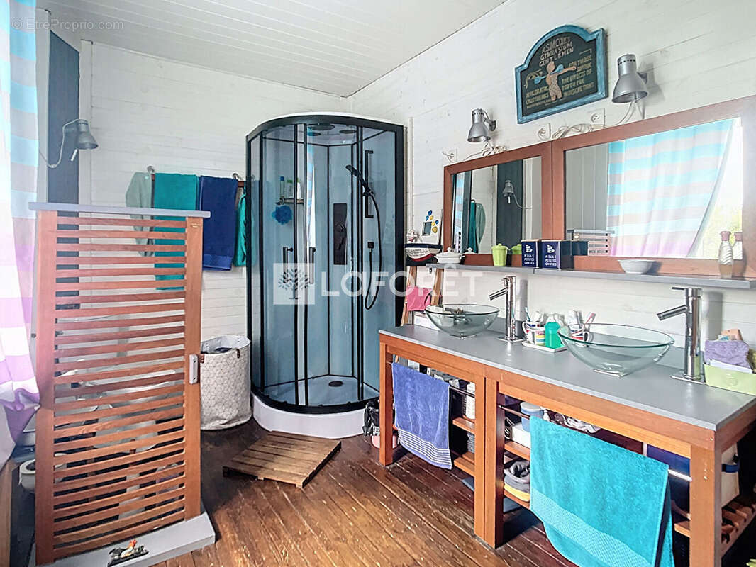 Maison à SAINT-DENIS-DES-MURS