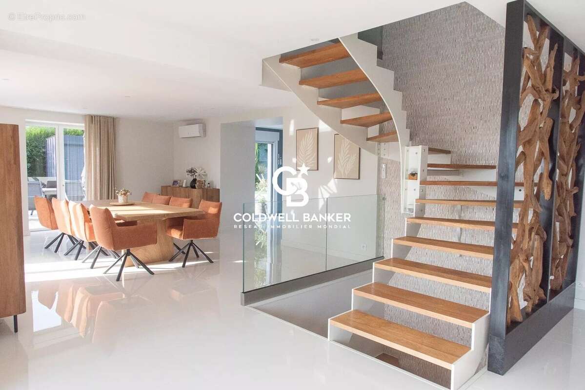 Elégante maison contemporaine - photo 3